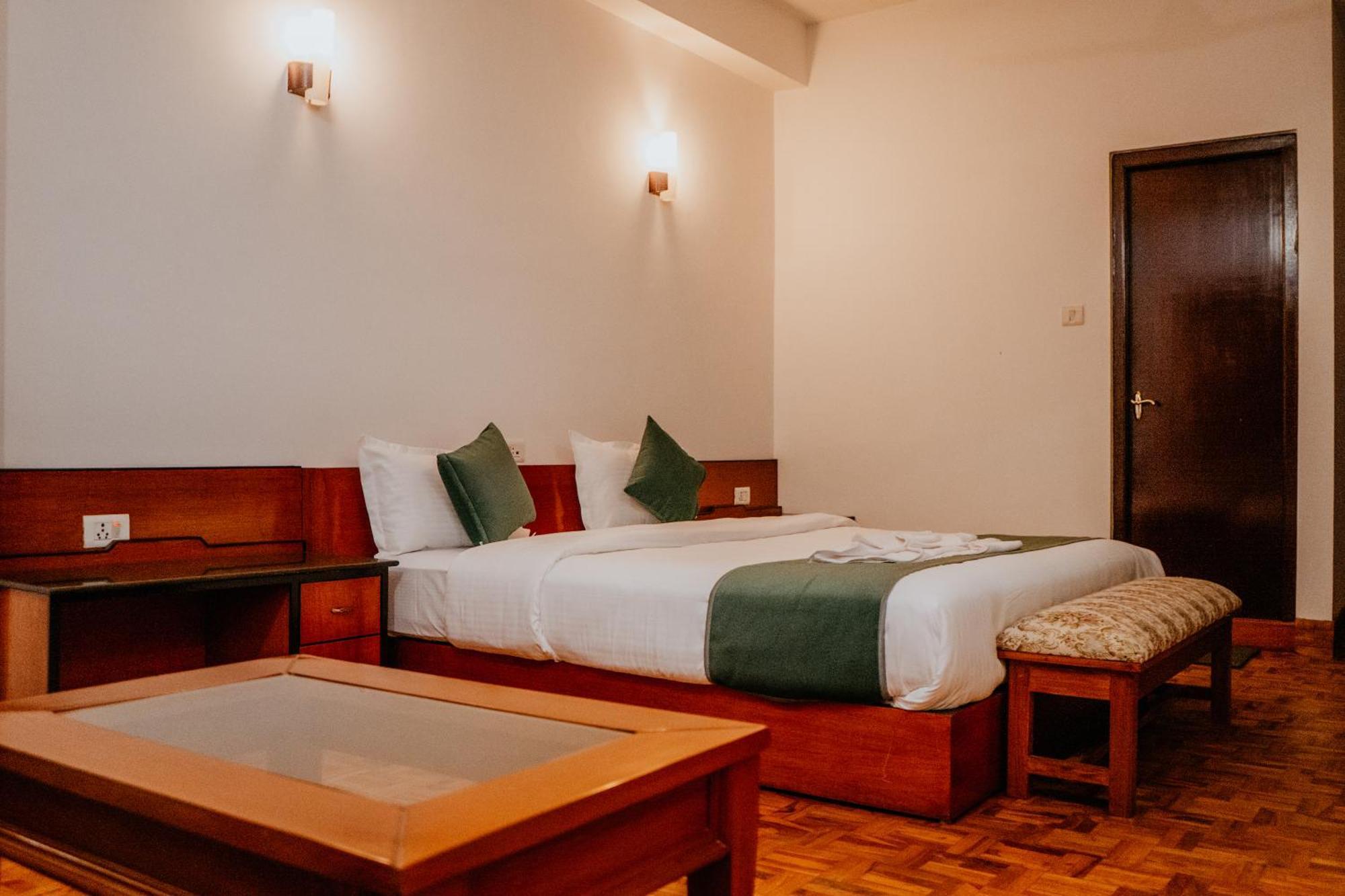 ホテル Tashi Palace ガントク エクステリア 写真